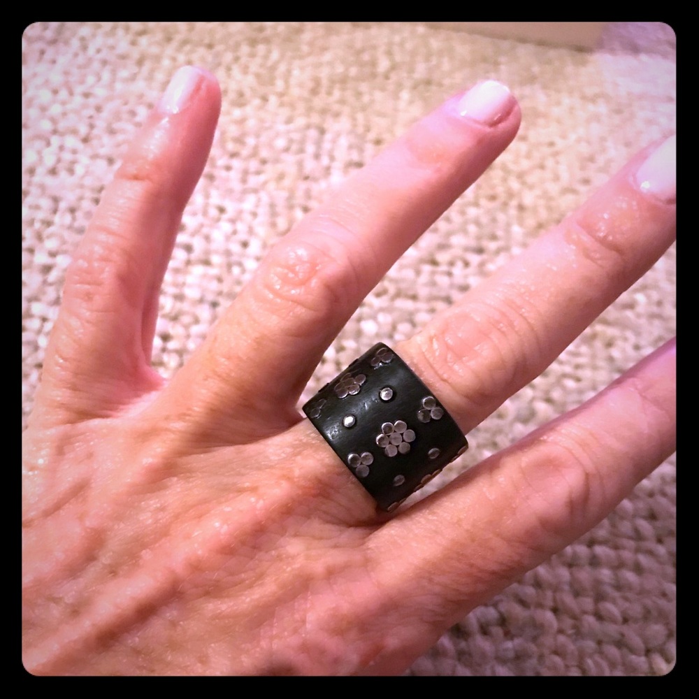 Sundance dark wood & silver ring